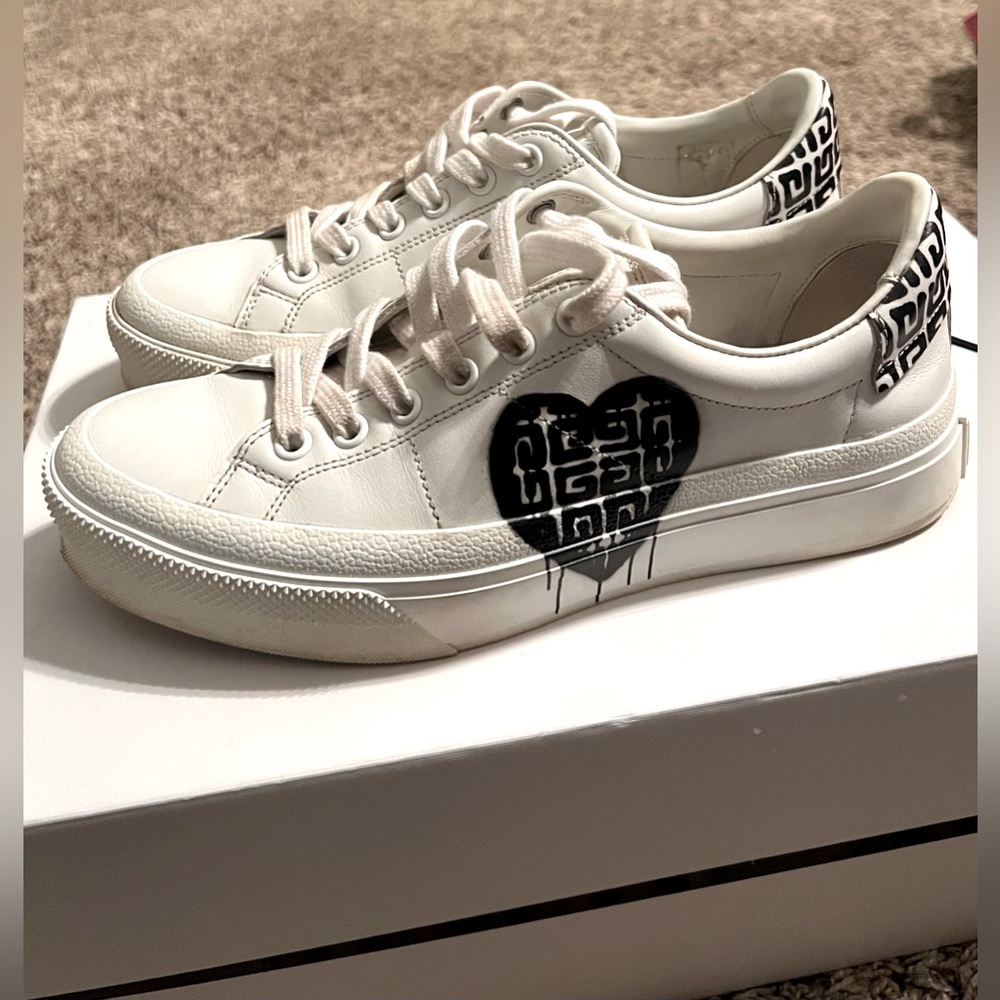 GIVENCHY City Sneakers